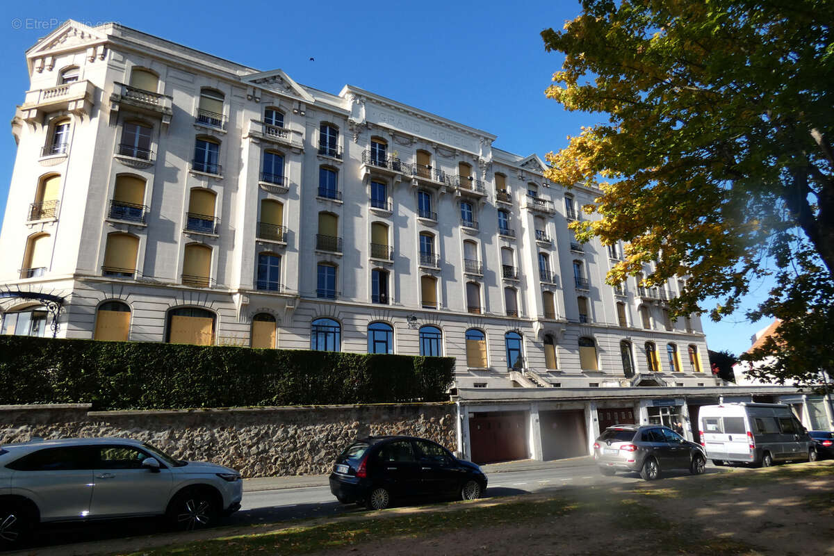Appartement à NERIS-LES-BAINS