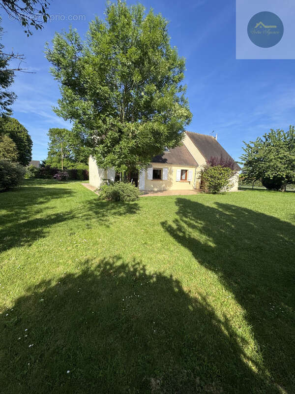 Maison à CHEROY