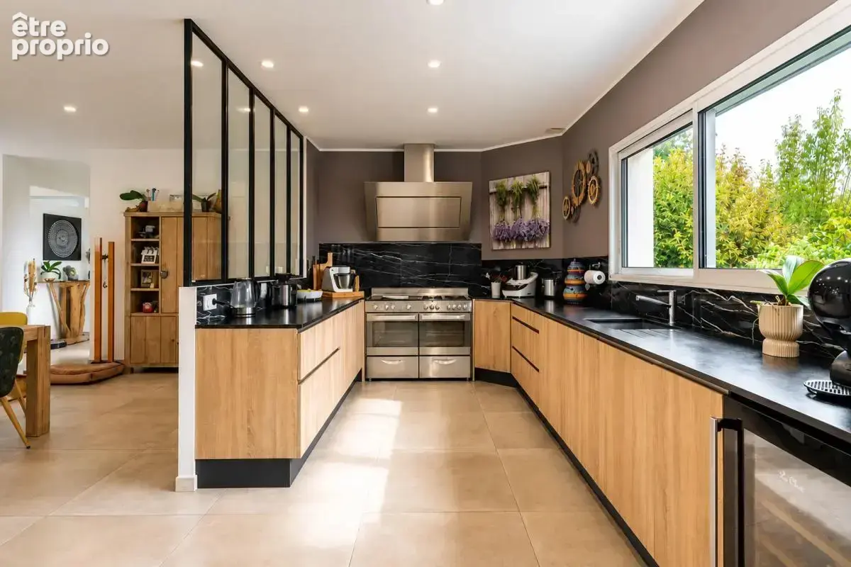 Maison de 10 pièces de 220 m² à Causse-de-la-Selle - photo 11