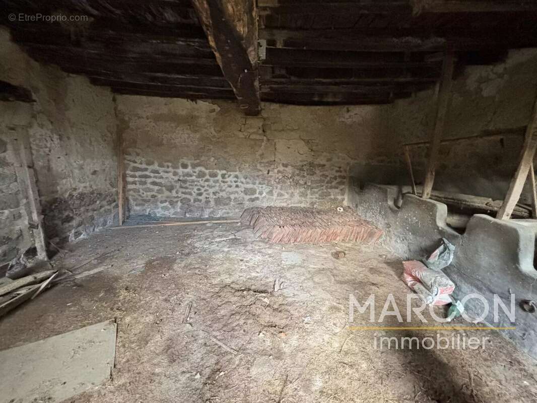 Maison à CHENERAILLES