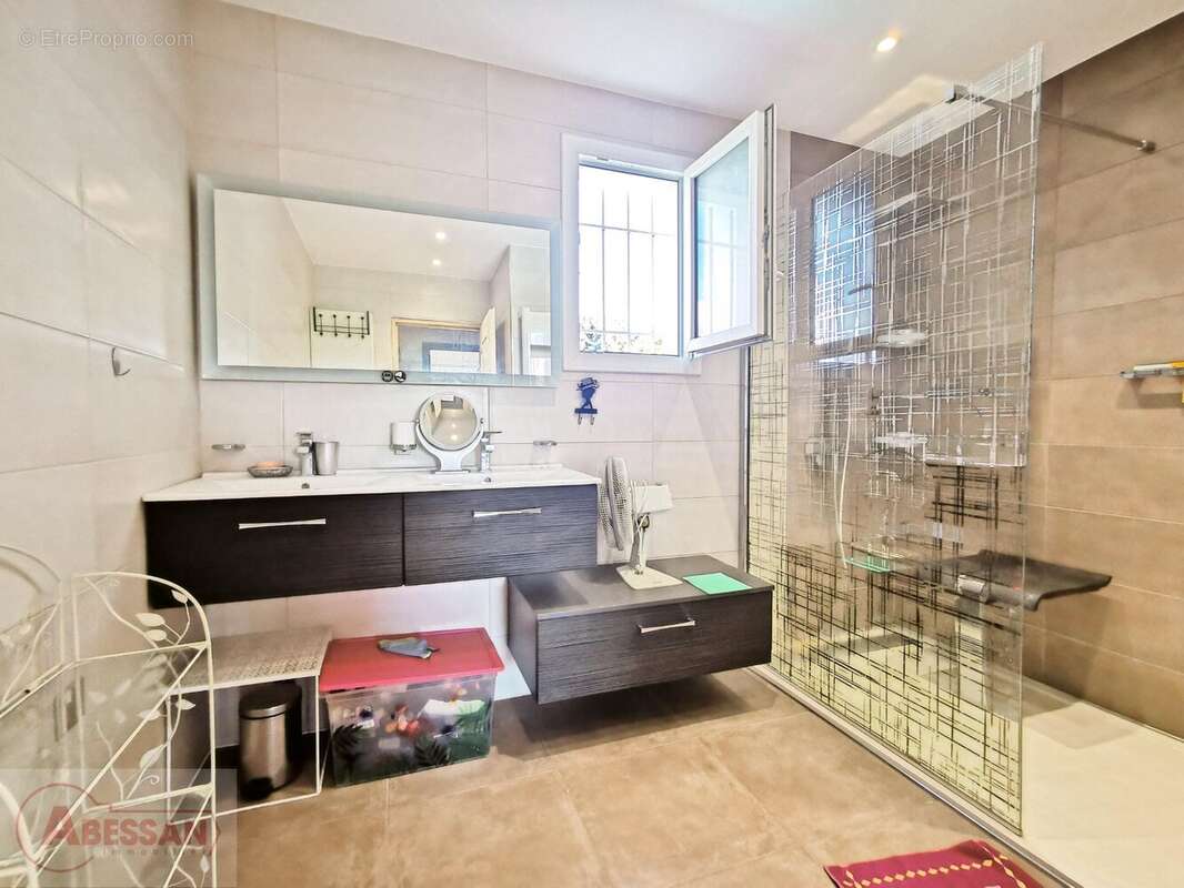 Maison à SAINT-PRIVAT-DES-VIEUX