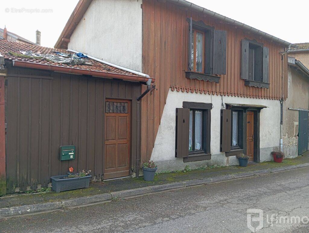 Maison à MORIVILLE