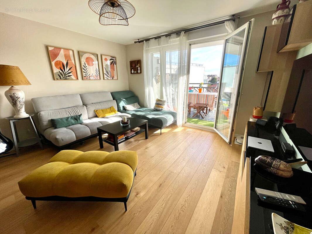 Appartement à COLOMBES
