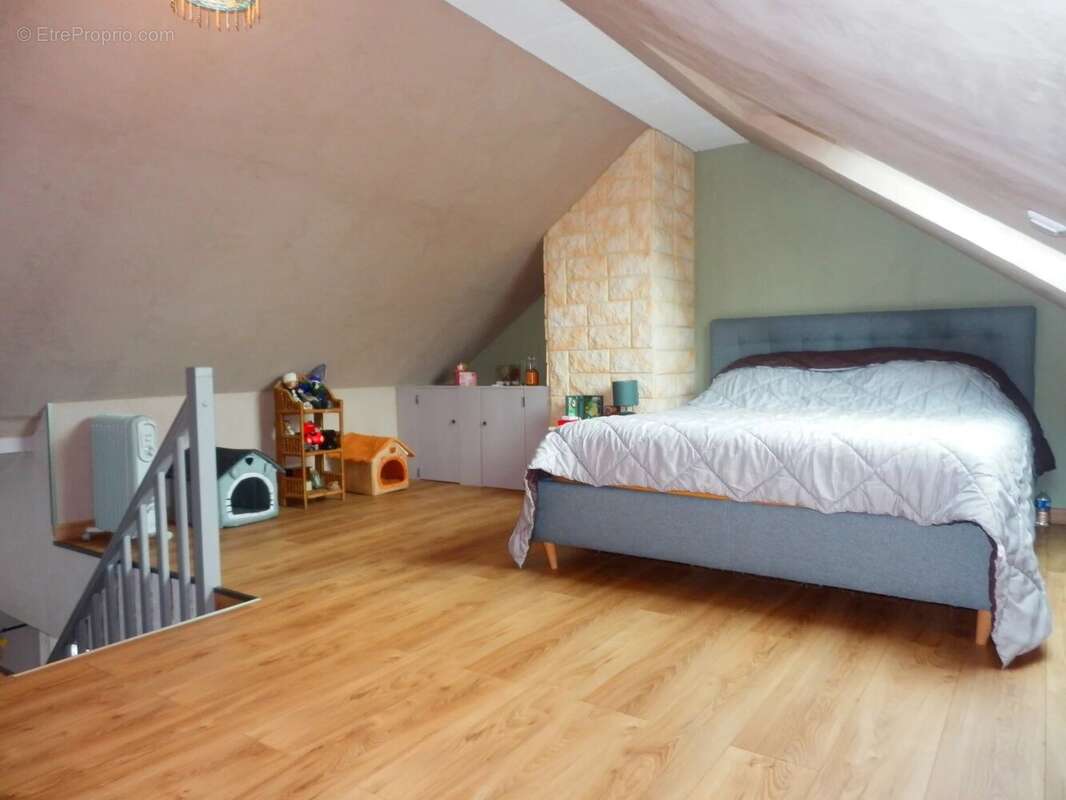 Maison à FONTAINE-BELLENGER