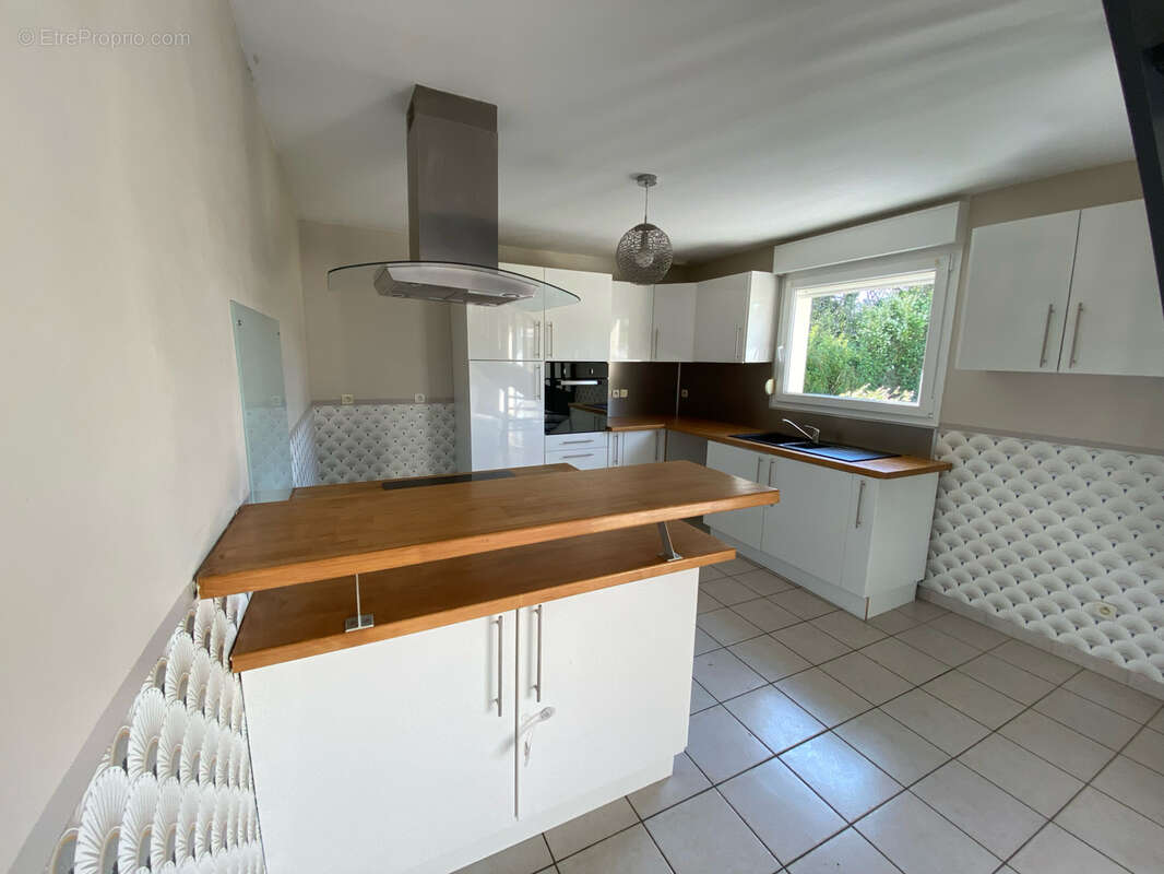 Maison à POIX-DE-PICARDIE