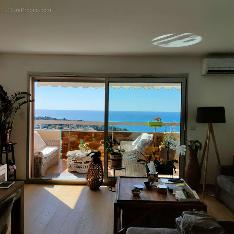 Appartement à ROQUEBRUNE-CAP-MARTIN