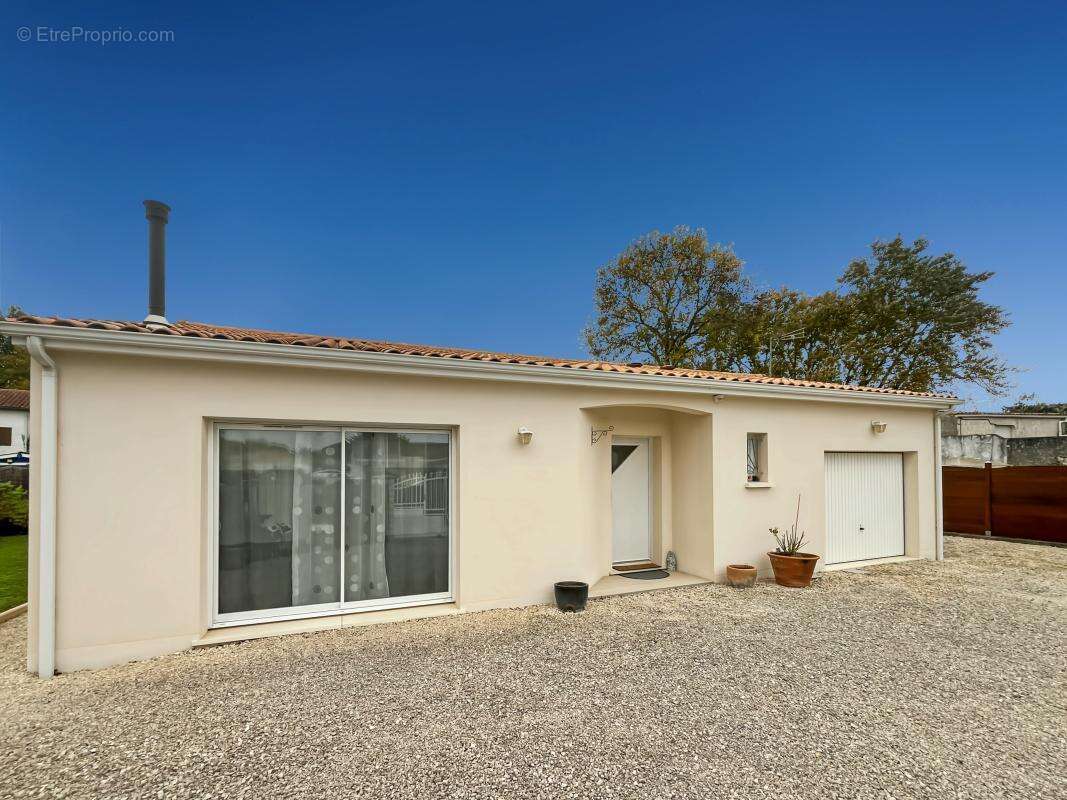 Maison à SAINT-SULPICE-DE-ROYAN