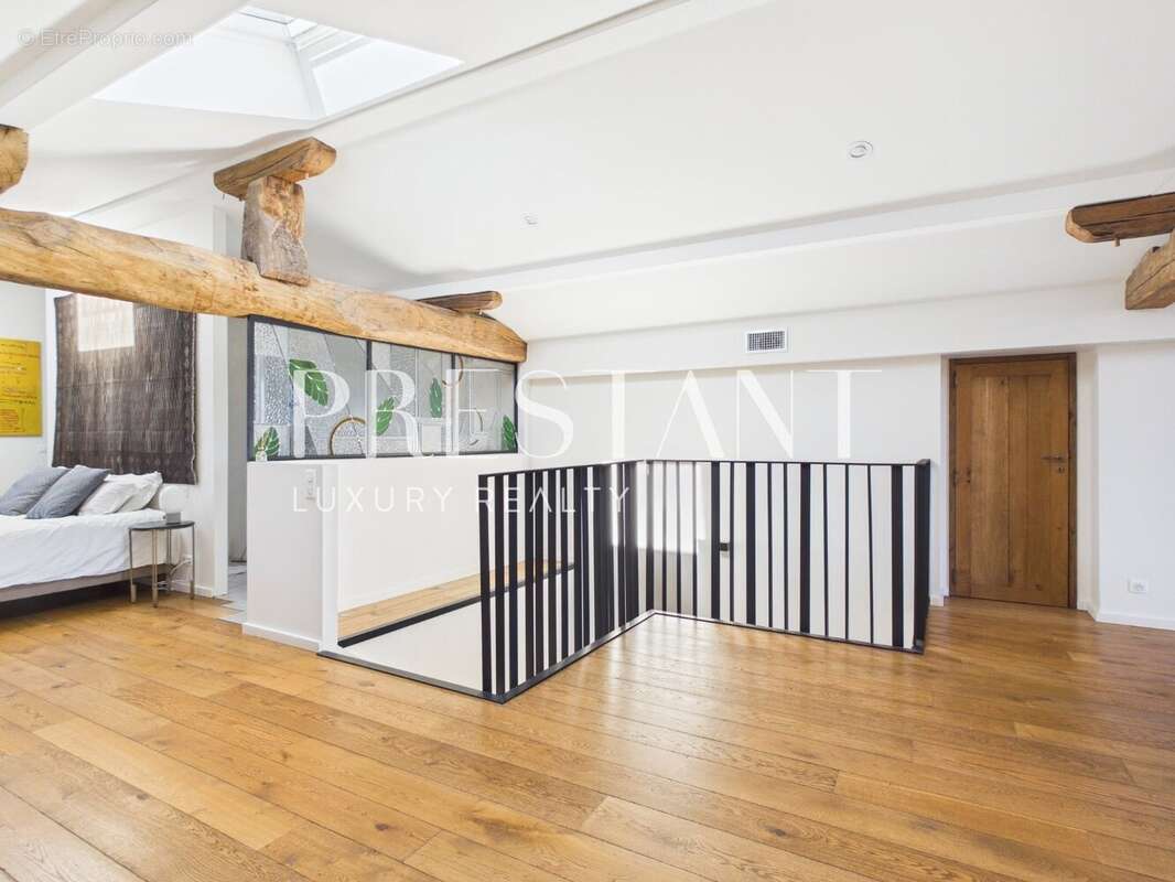 Maison à LARRESSORE