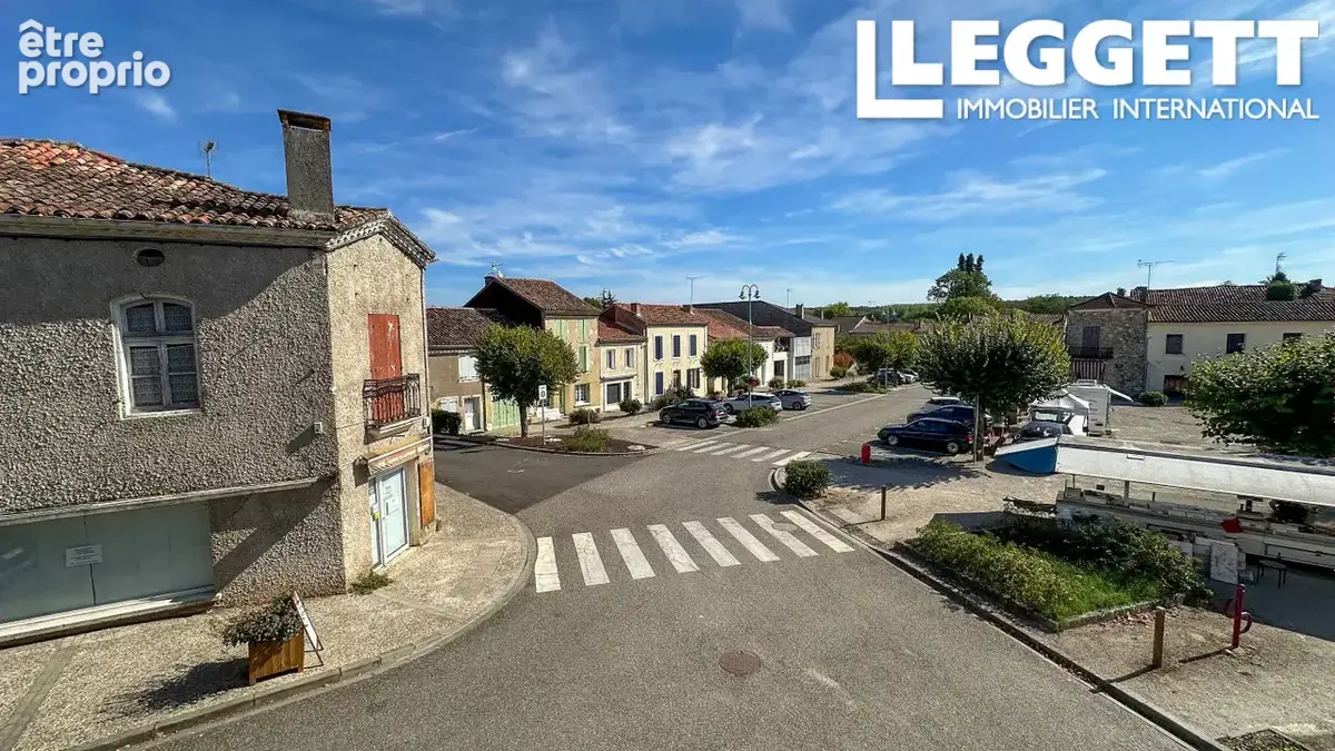 Ancienne boulangerie de 180 m² avec 4 chambres, garage en pierre et jardin clos au cœur de Sos - photo 3