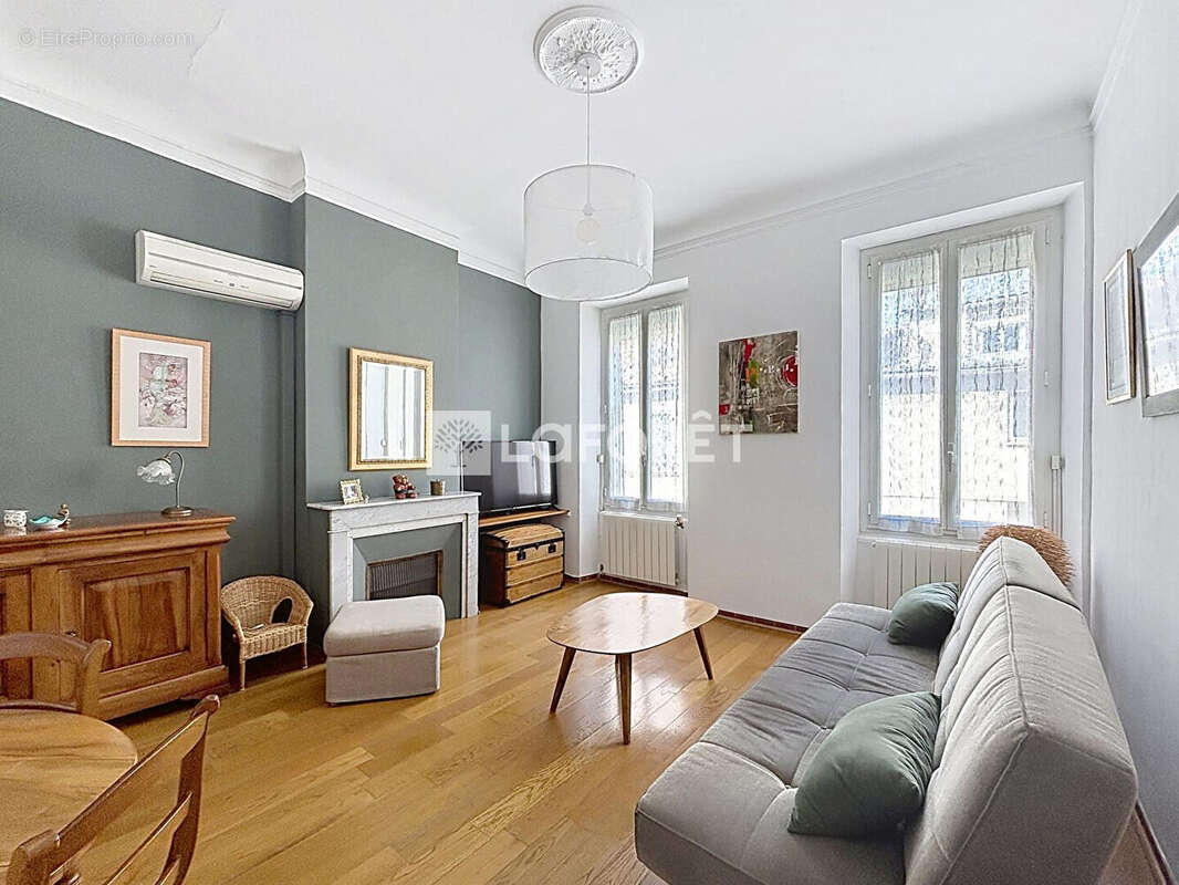 Appartement à MARSEILLE-7E