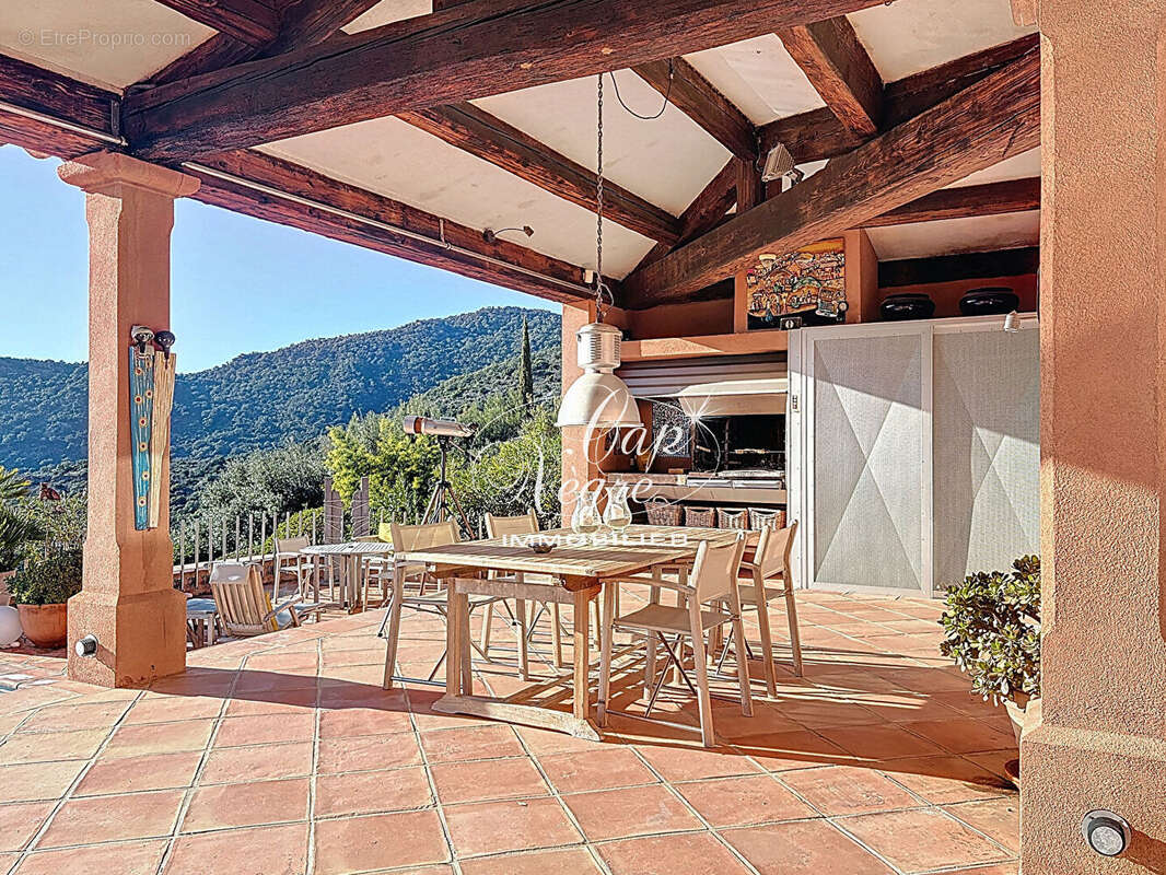 Maison à RAYOL-CANADEL-SUR-MER