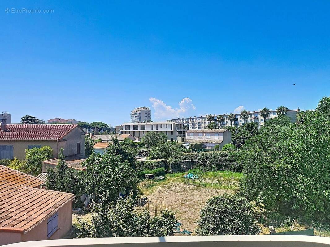 Photo 1 - Appartement à FREJUS