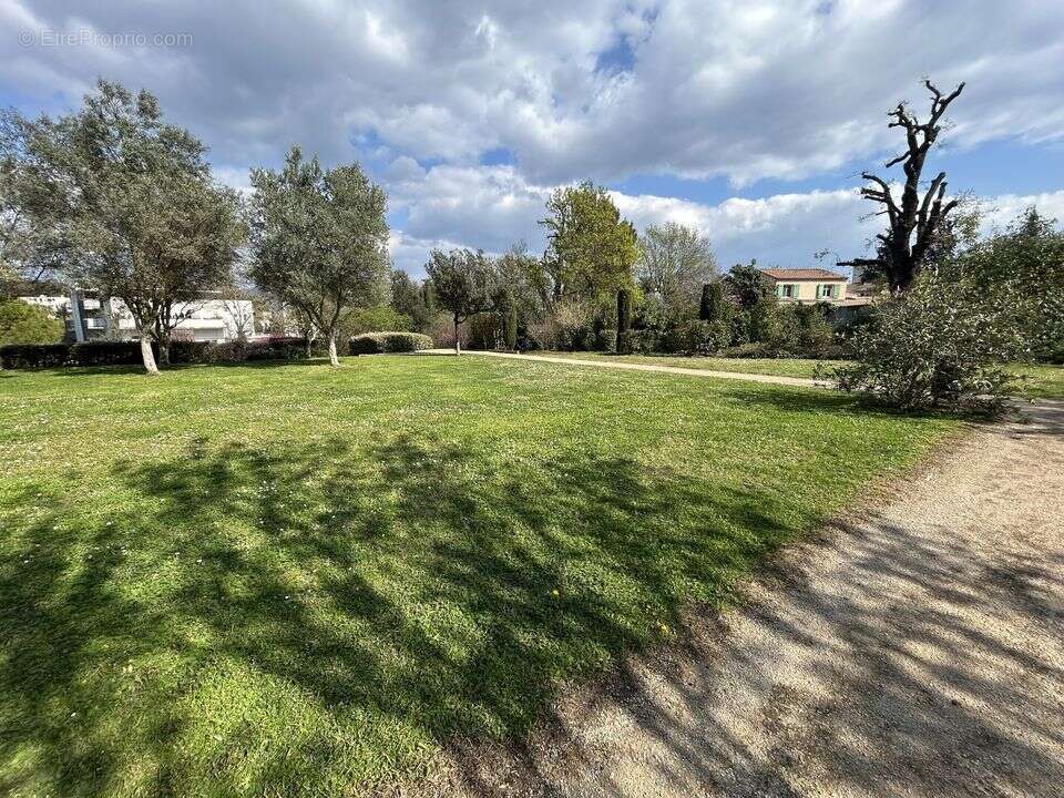 t3 - jardin - croix rouge - allauch - parking - piscine - 13013 - Appartement à MARSEILLE-13E