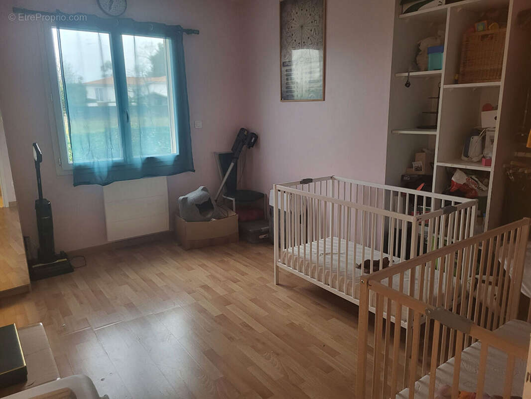 Maison à BLANQUEFORT