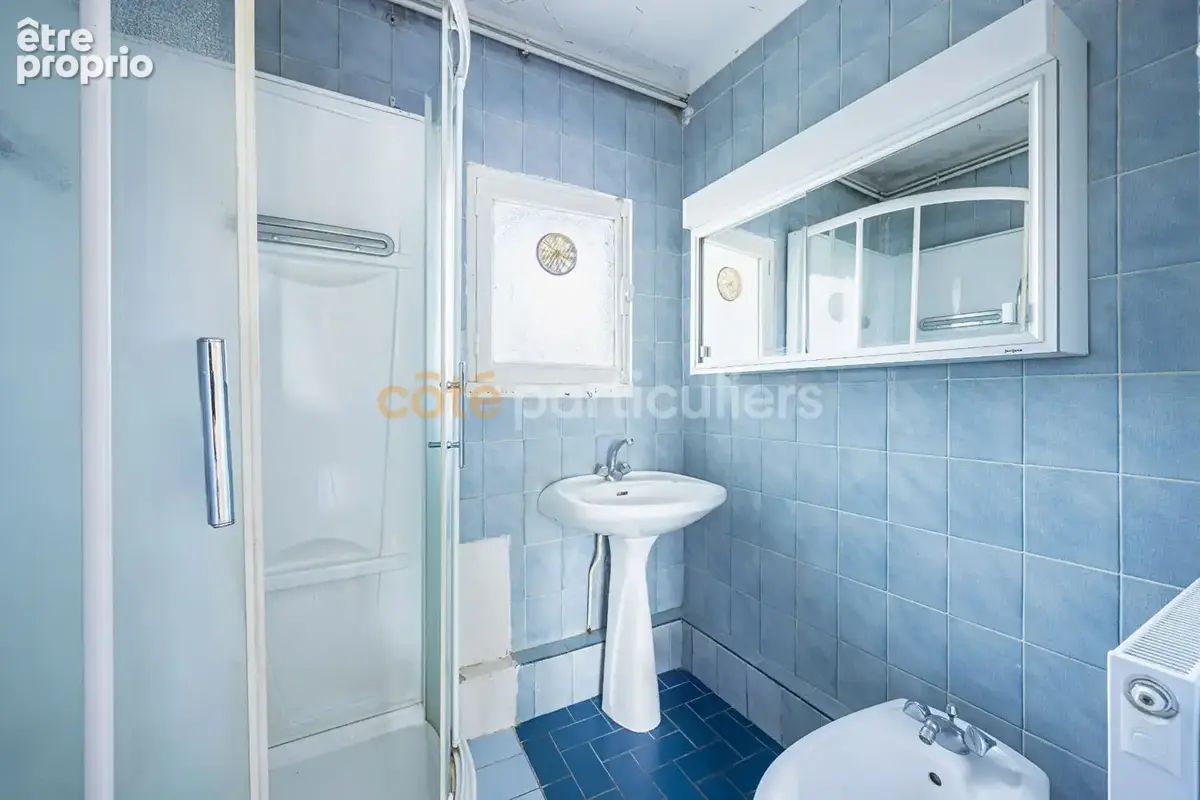 Nantes centre- appartement--grand 2 pieces de 62 m² avec loggia-- cave--garage ferme - photo 7