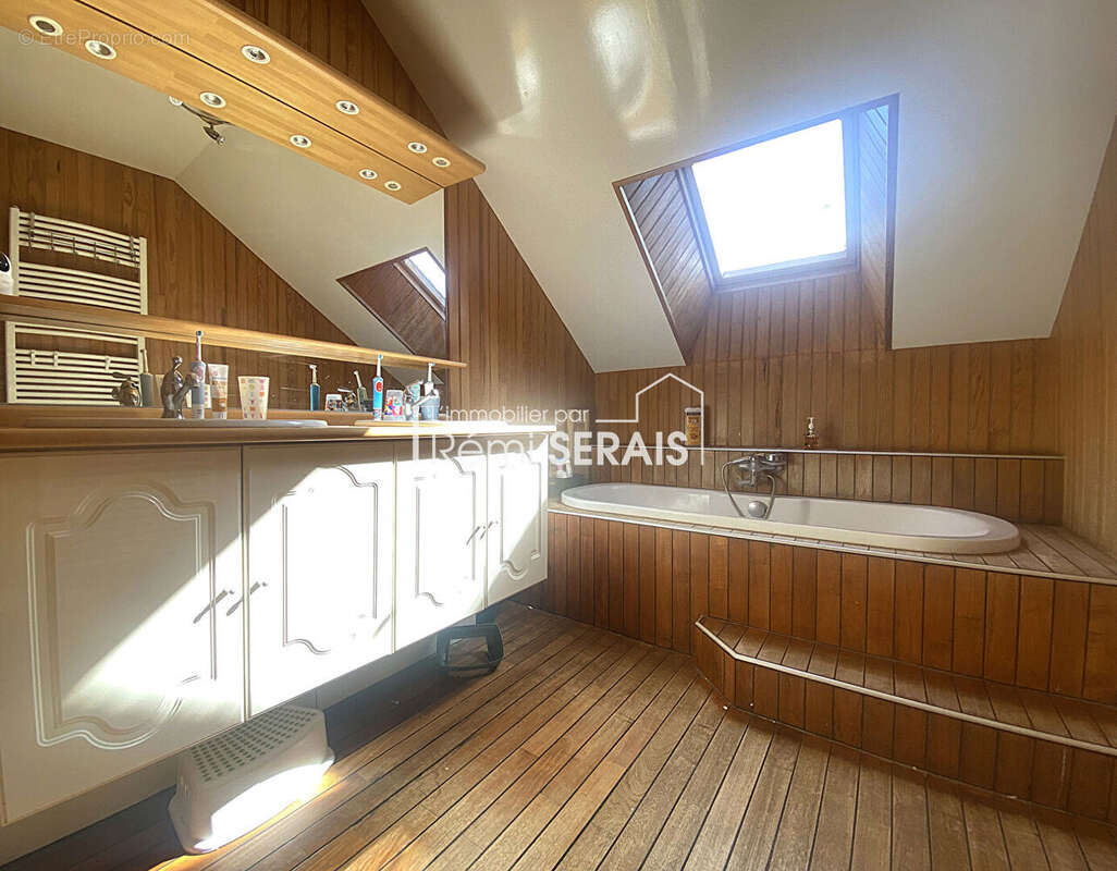 Maison à COLOMBIERS