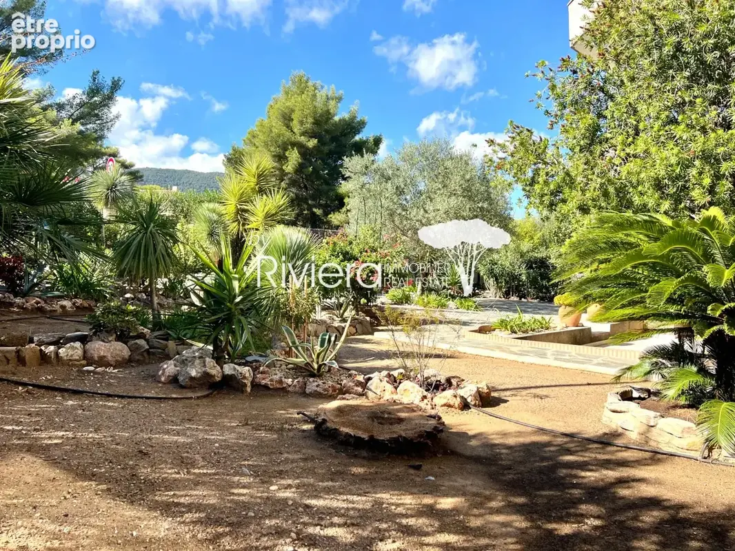 T2 avec jardin de 300m2 proche centre et plage ! - photo 10
