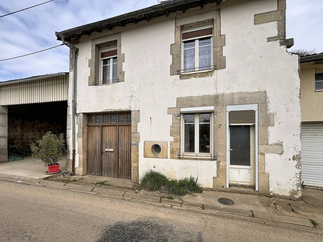 Maison à BIENCOURT-SUR-ORGE