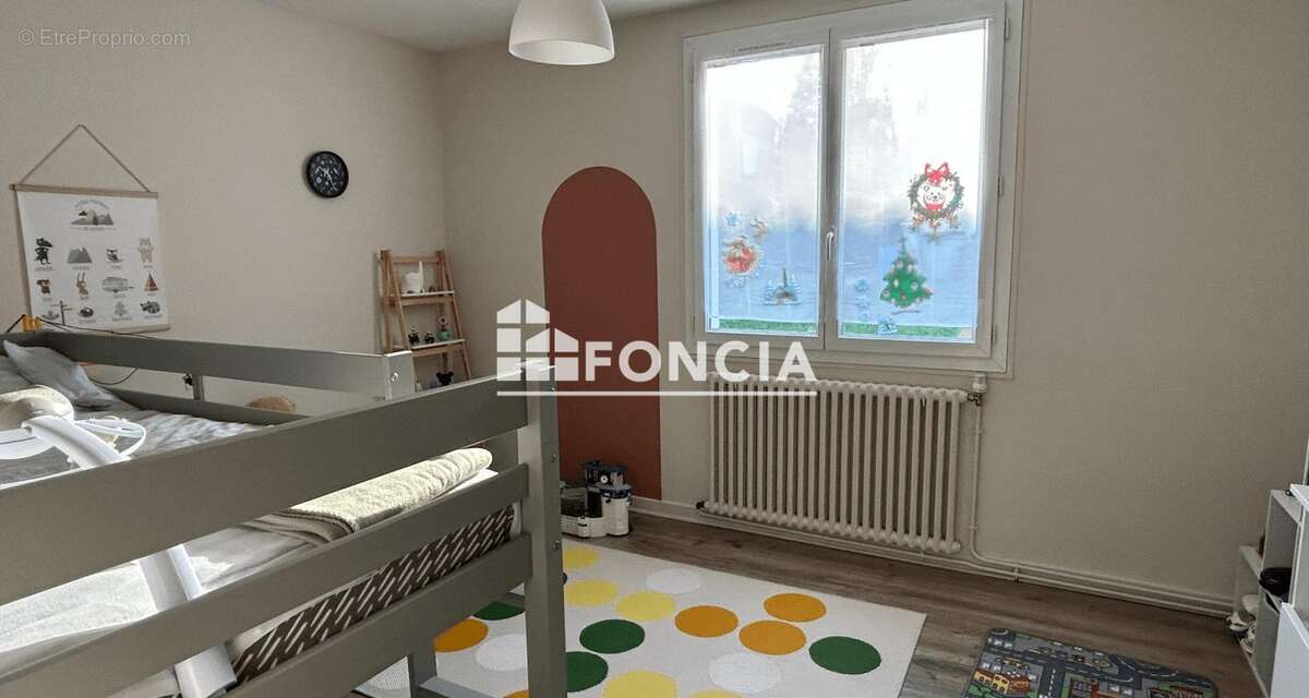 Maison à COULOUNIEIX-CHAMIERS