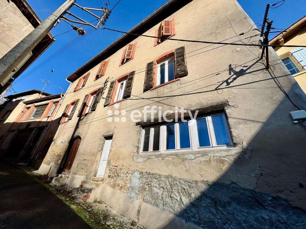 Maison 240 m² à Thiers  - photo 15