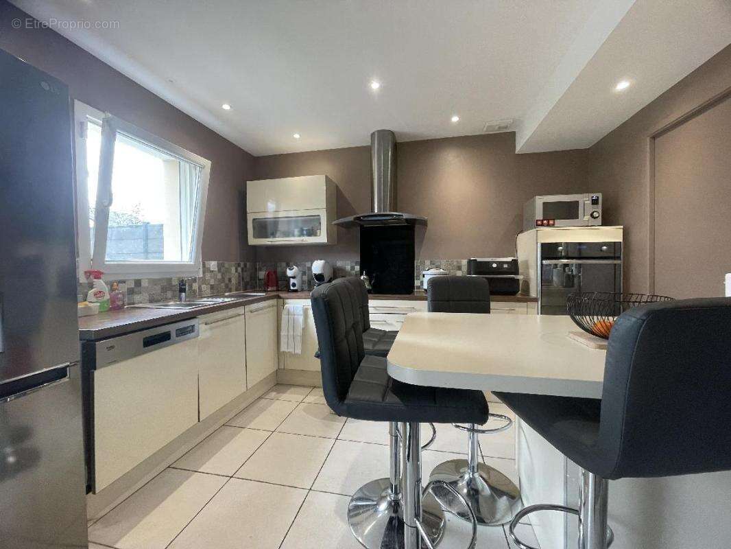 Maison à SAINTE-LUCE-SUR-LOIRE