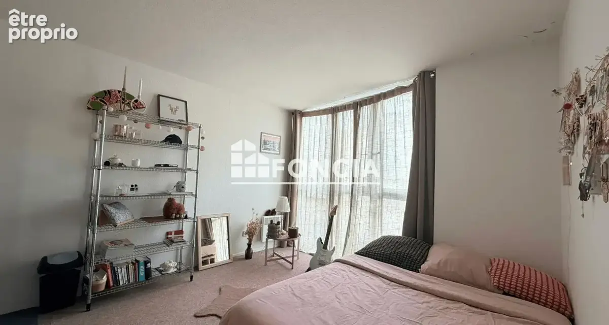 À vendre – Studio idéalement situé à Bordeaux Jardin Public - photo 2