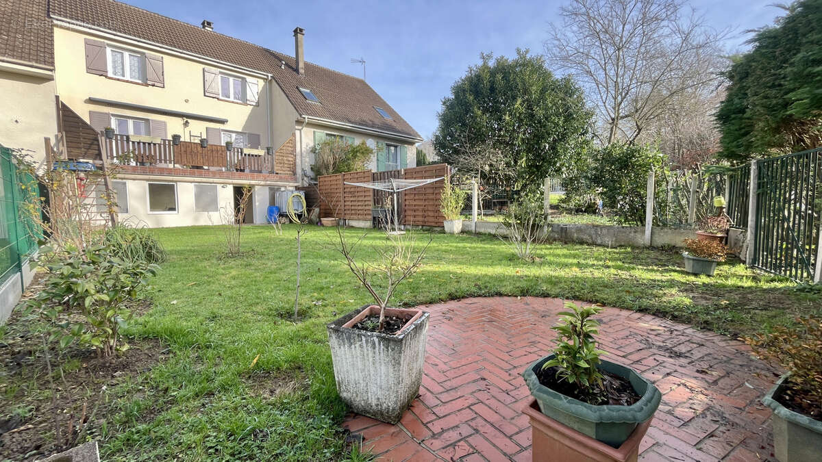 Maison à LA FERTE-GAUCHER