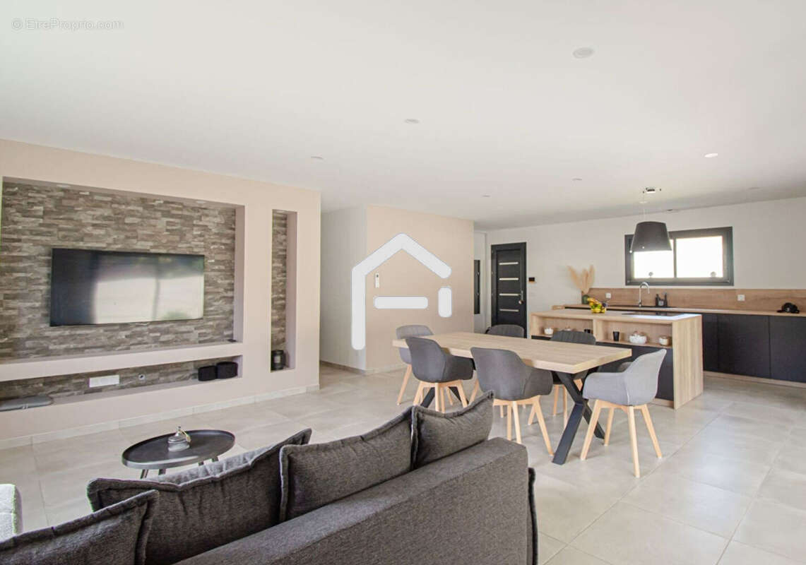 Terrain 401 m² à Saubens  - photo 2