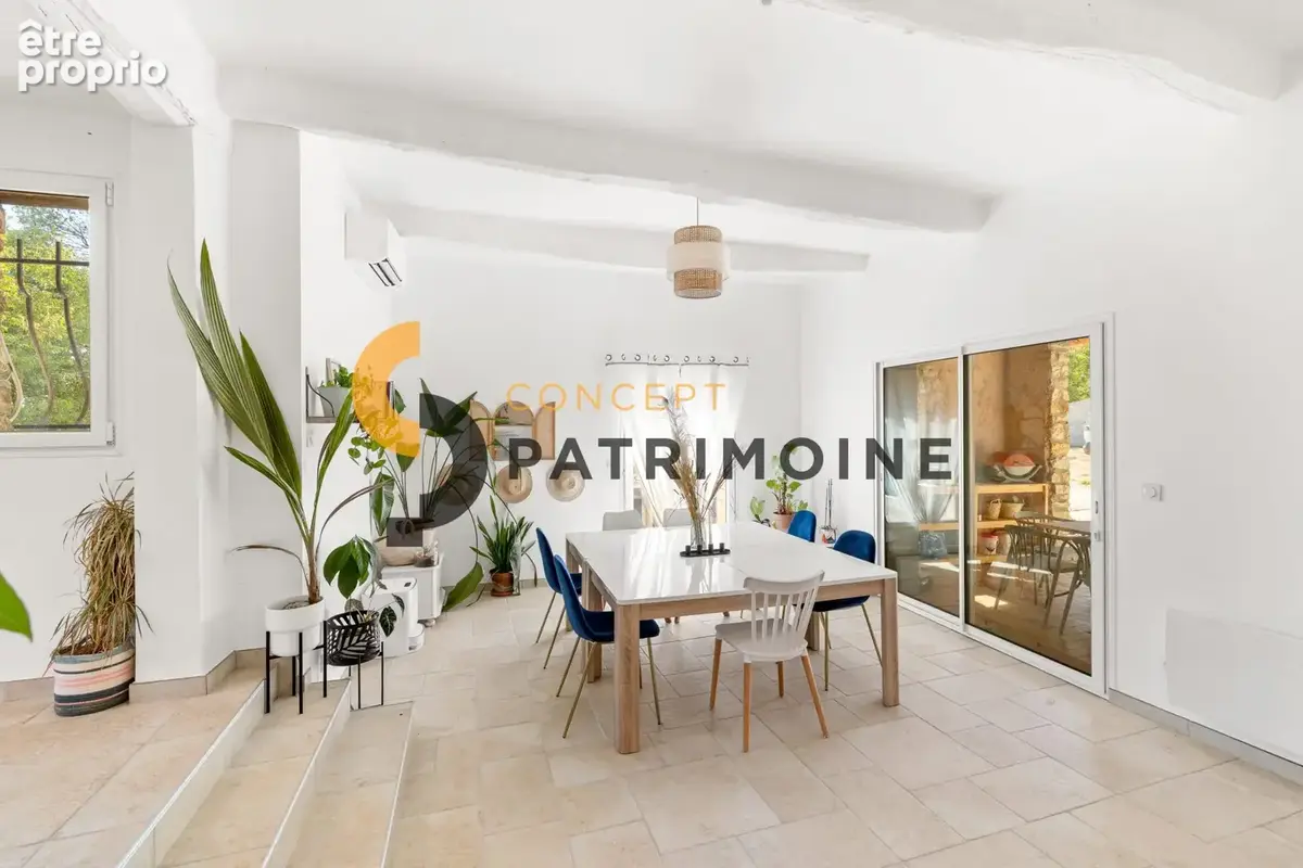 Maison 7 pièces 243 m² à vendre à Saint-Jeannet (06640) - photo 4