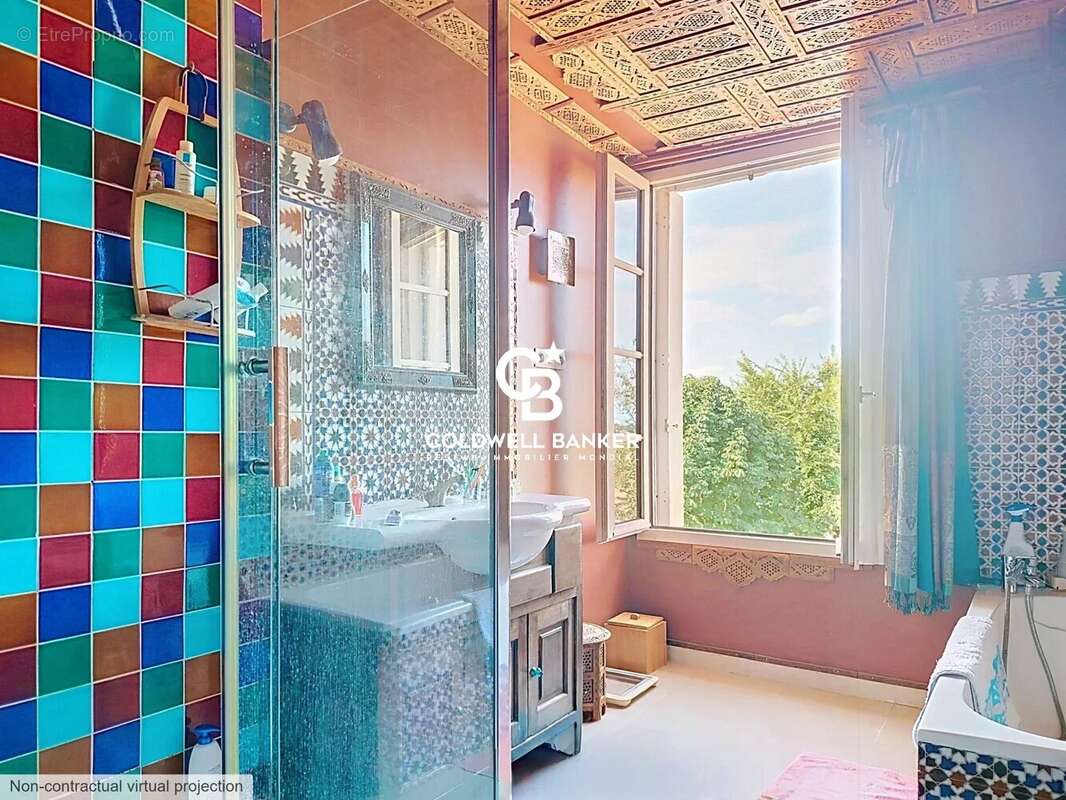 Maison à TONNAY-CHARENTE