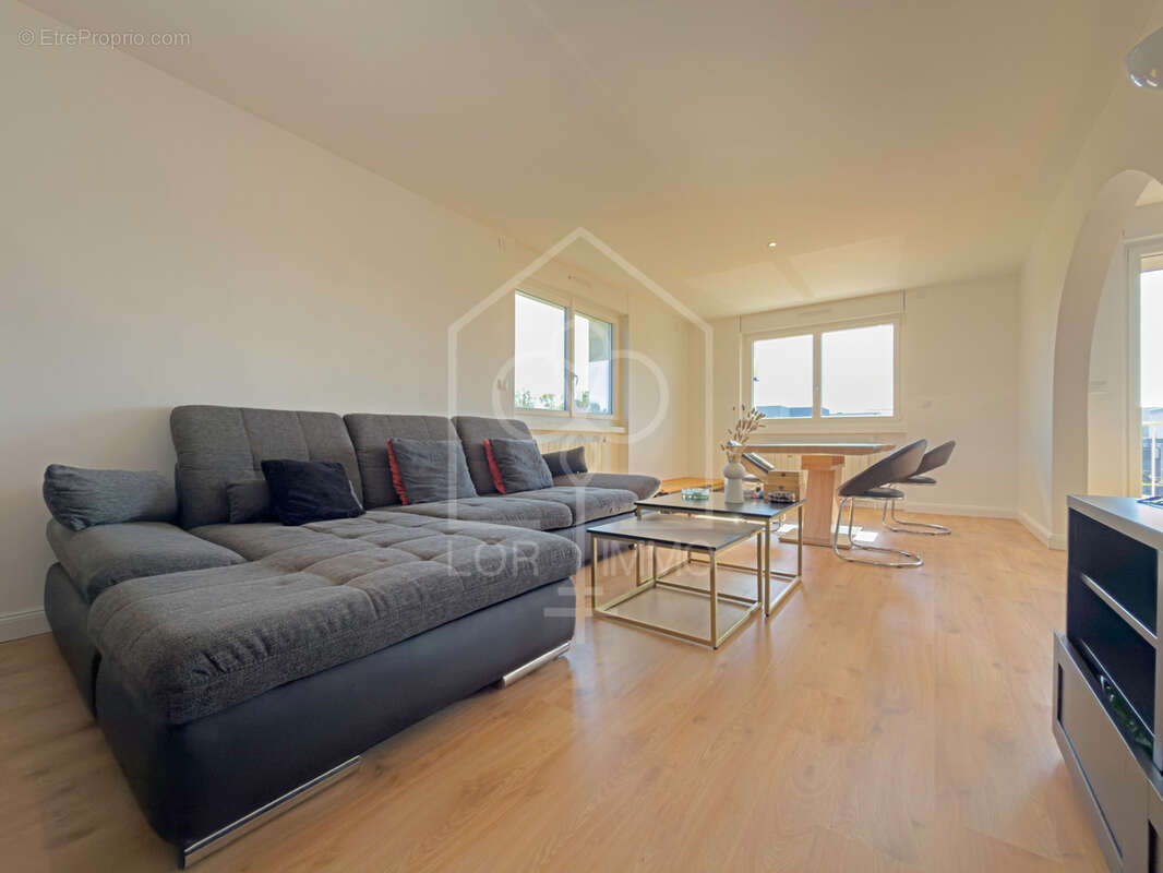 Maison à CHARLY-ORADOUR