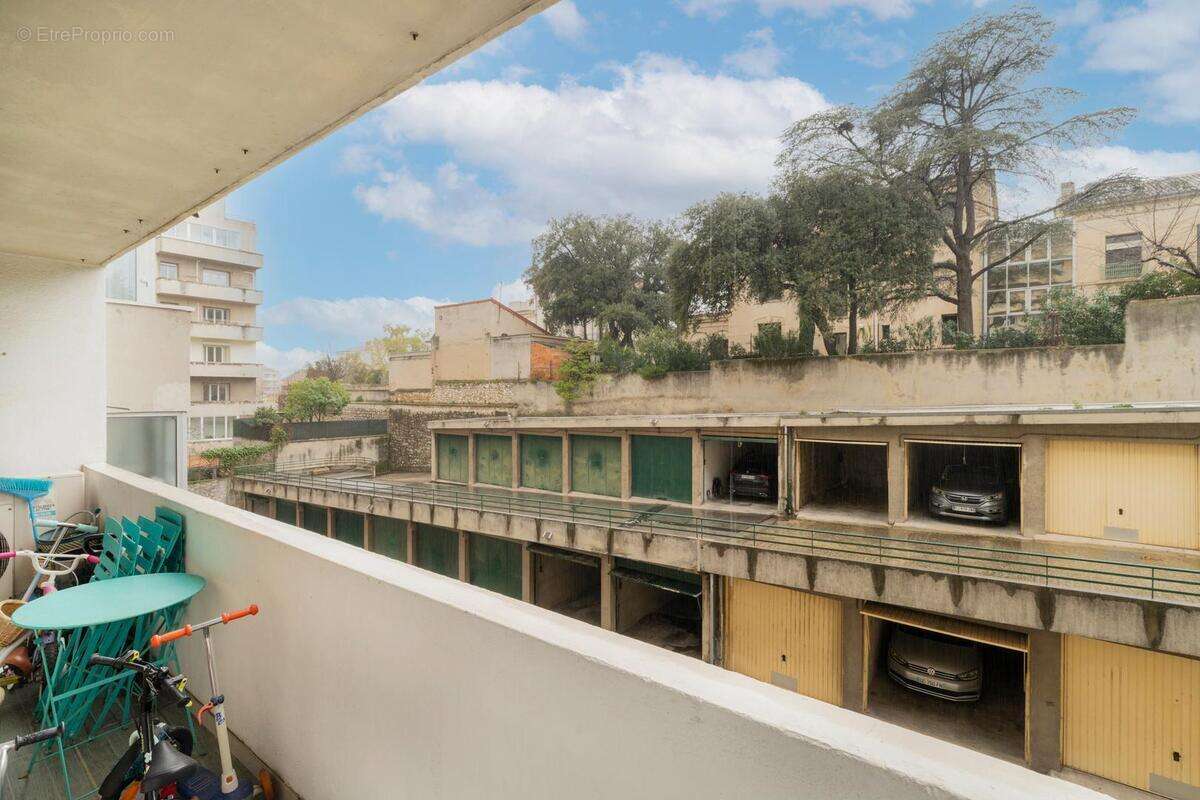 Appartement à MARSEILLE-8E