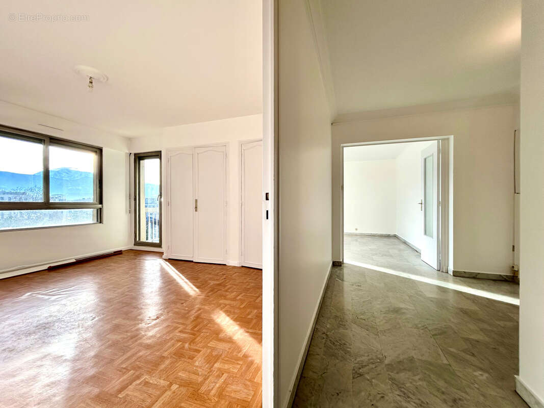 GRENOBLE - T3 de 75m2 avec balcon, cave et garage. - photo 4