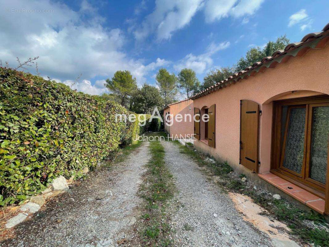 Appartement à TRANS-EN-PROVENCE