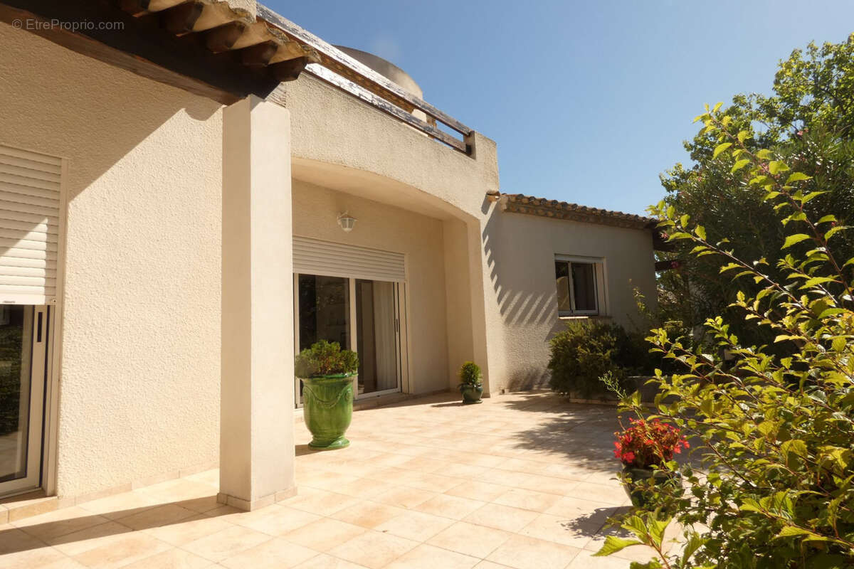 Maison à LEZIGNAN-CORBIERES