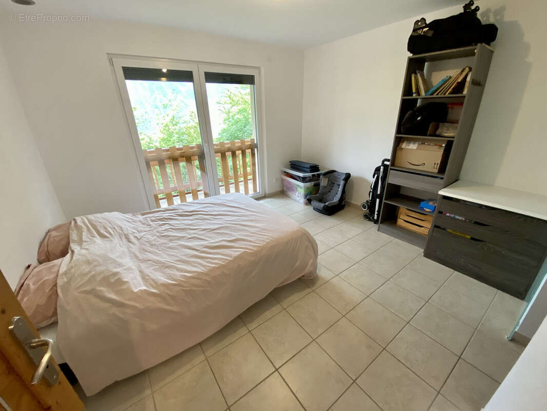 Maison à SAINT-MARTIN-DE-LA-PORTE