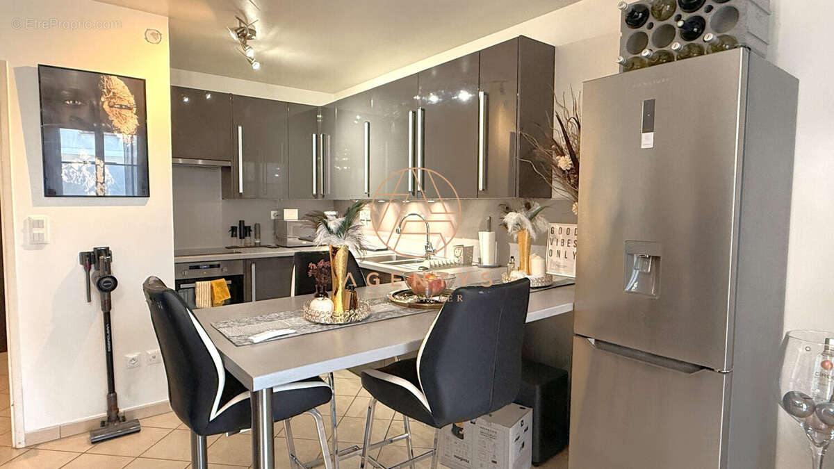 Appartement à PONTAULT-COMBAULT