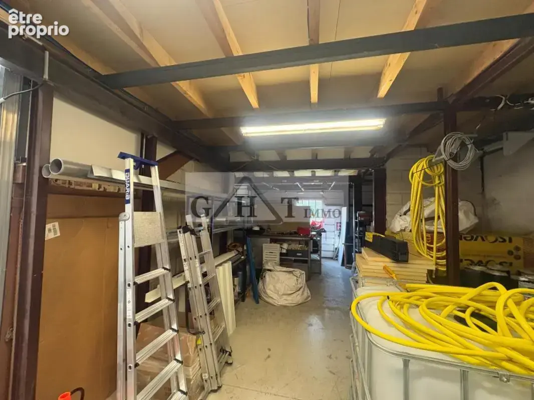 Entrepot a vendre-vaux le penil - photo 8