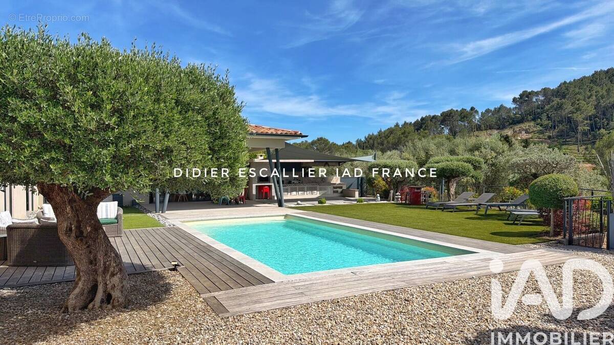 Photo 1 - Maison à SOLLIES-TOUCAS