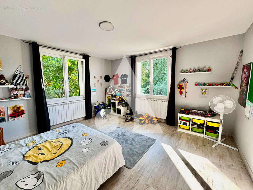 Maison d'exception chatenois  - des volumes à couper le souffle ! - photo 7