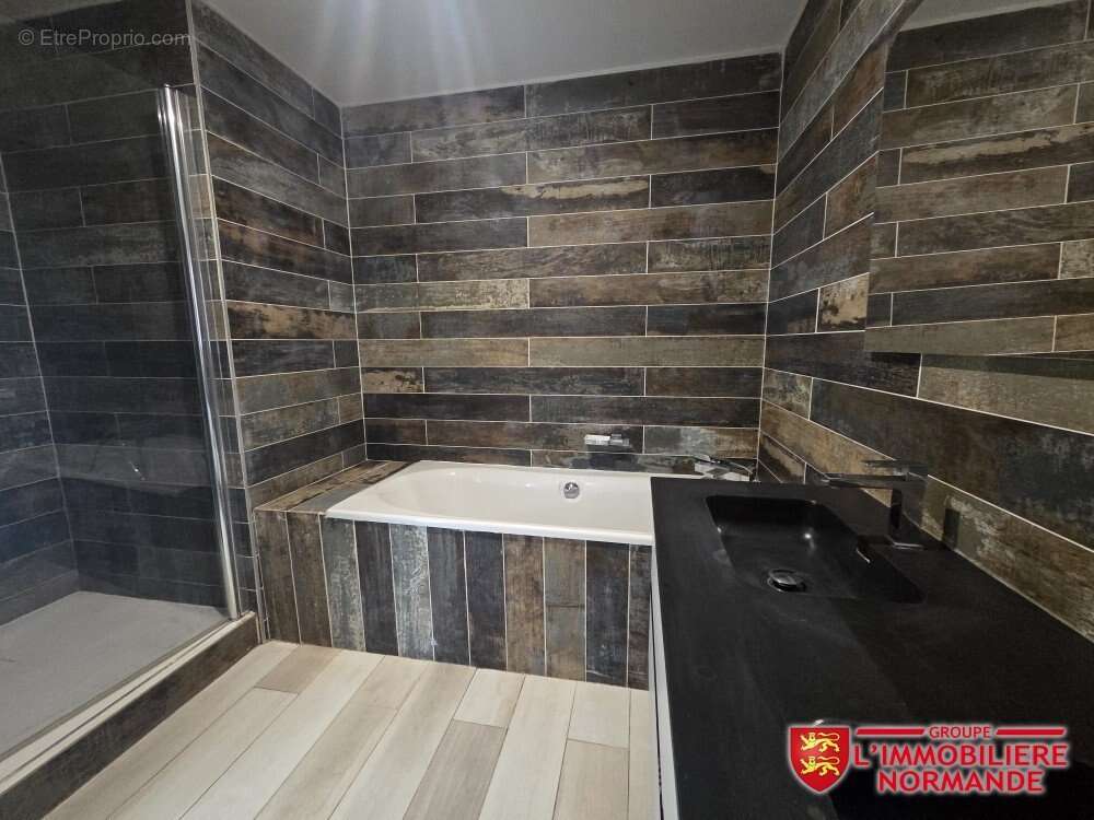 Maison de plain-pied de 135 m² - 3 chambres + 1 suite parentale - photo 6