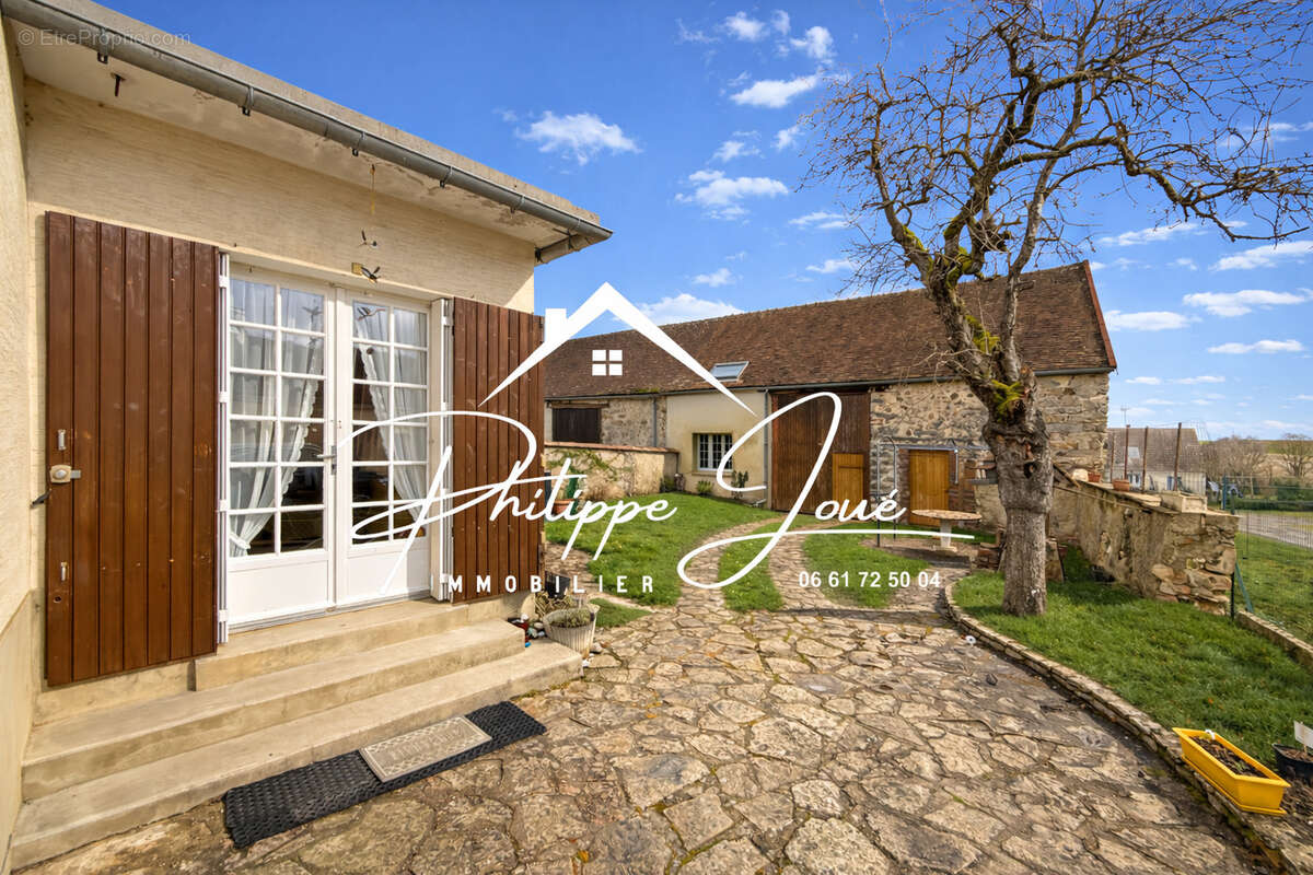 Maison à SAINT-MAURICE-AUX-RICHES-HOMMES