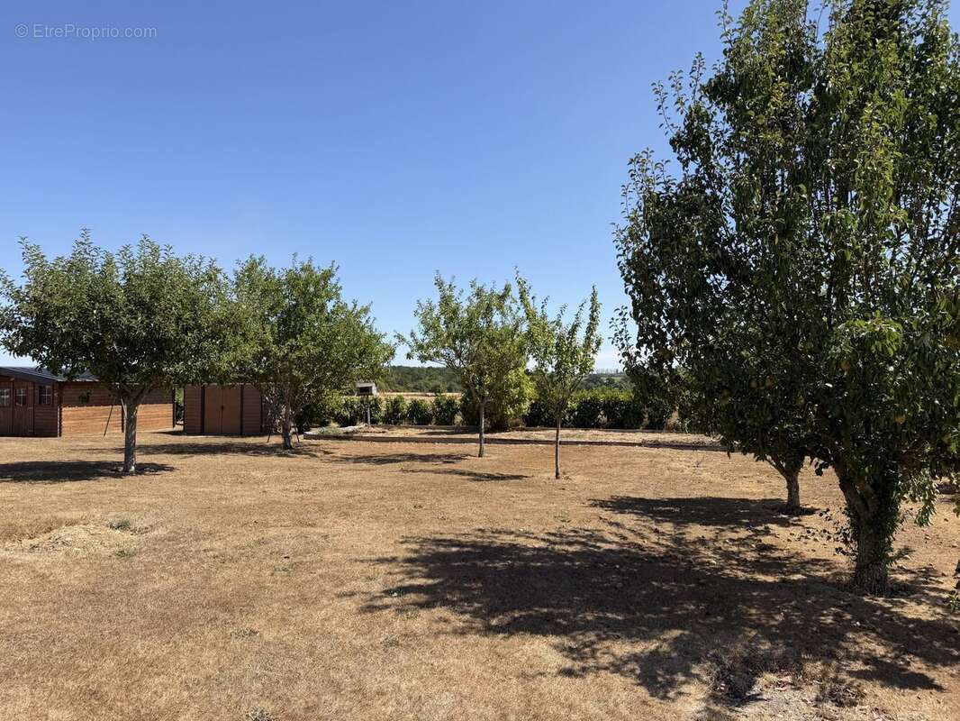 Maison 88 m² à La Barre-En-Ouche  - photo 4
