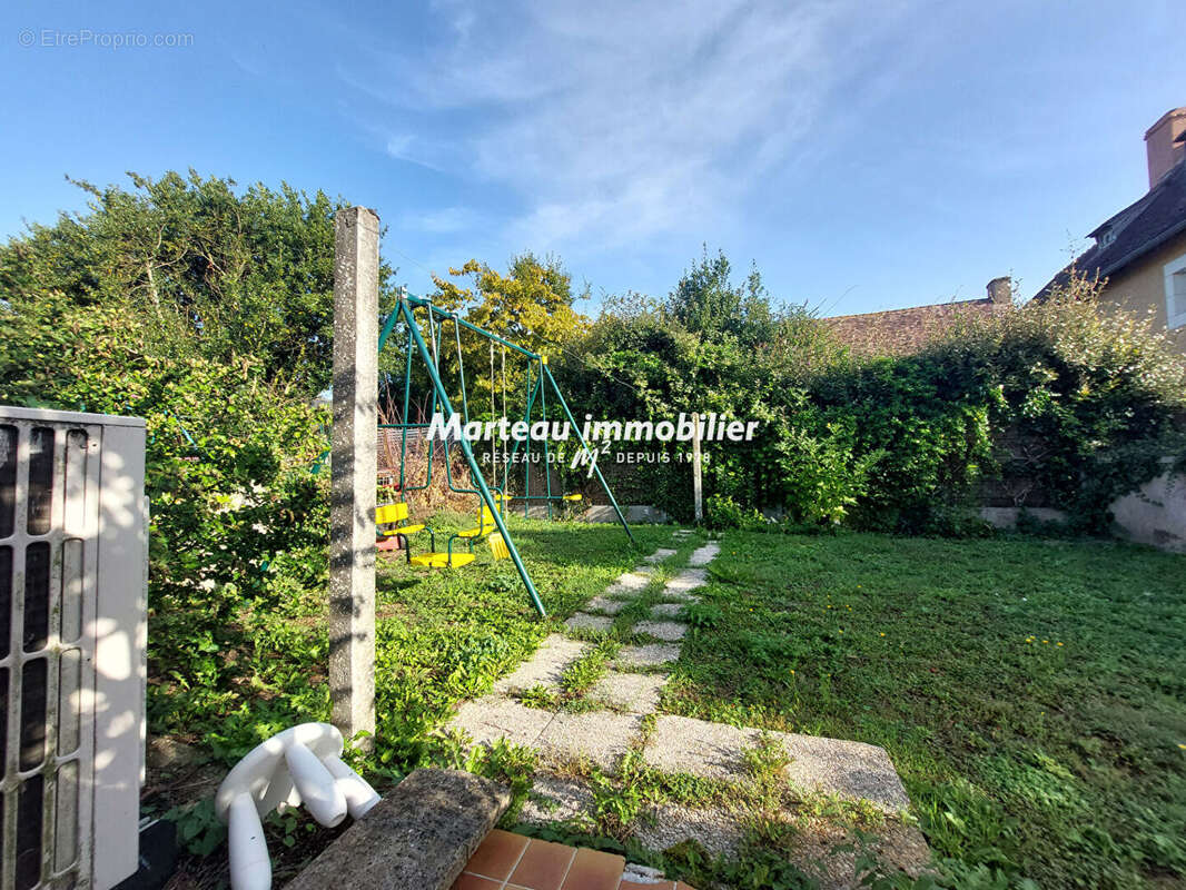 Maison à VALLON-SUR-GEE