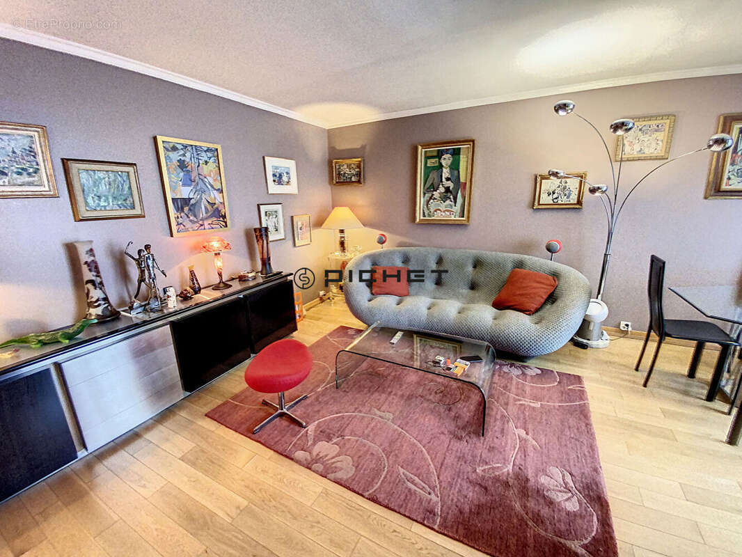 Appartement à SAINT-DENIS