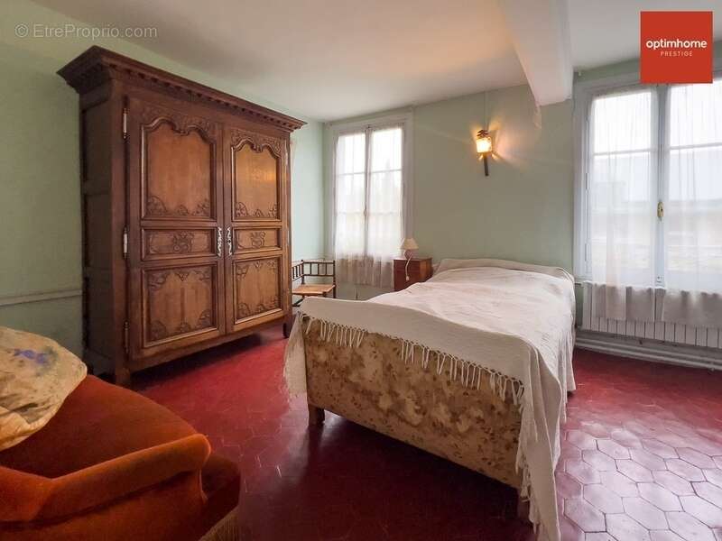 Maison à CORMEILLES