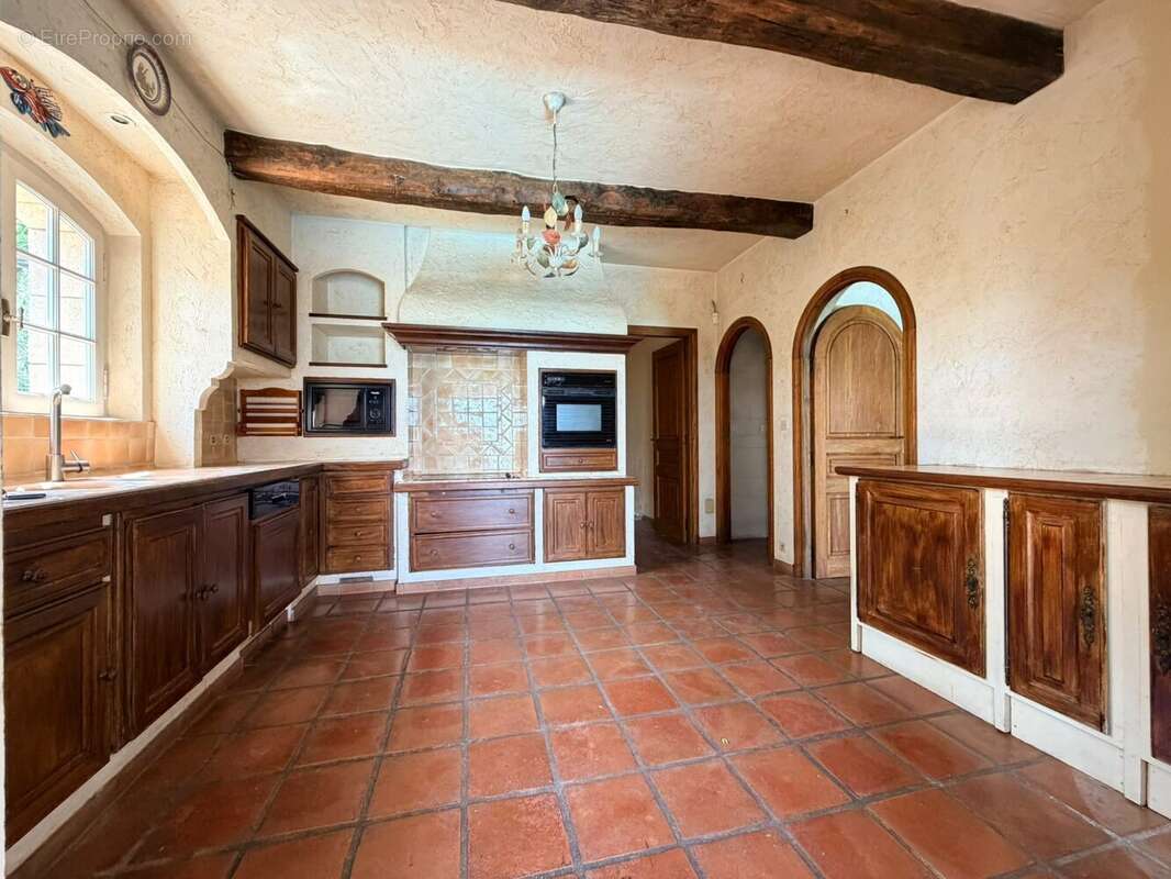 Maison 116 m² à Grasse  - photo 8
