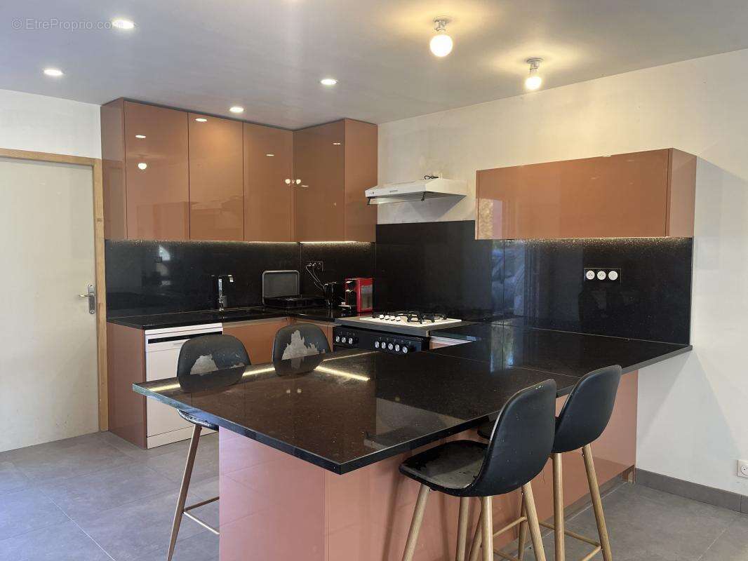 Maison à BLANQUEFORT