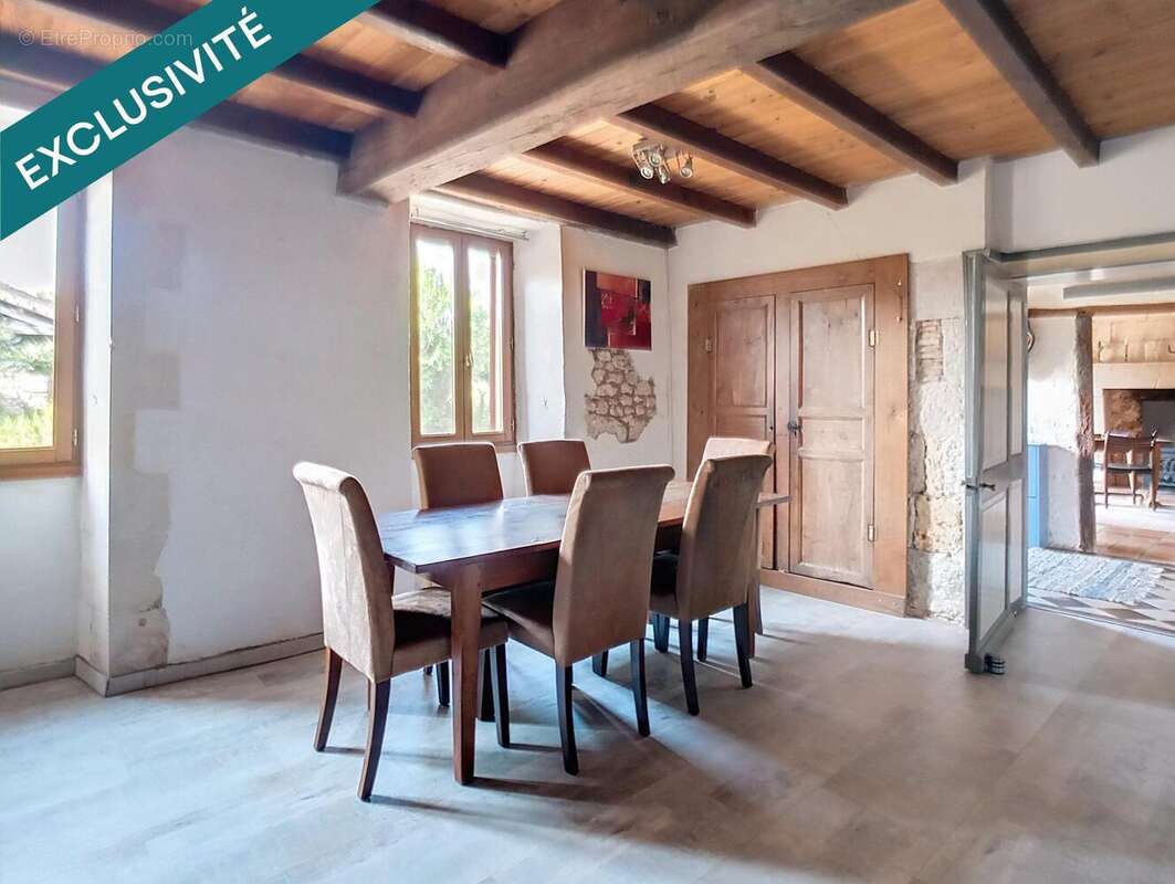 Maison 345 m² à Le Fouilloux  - photo 7