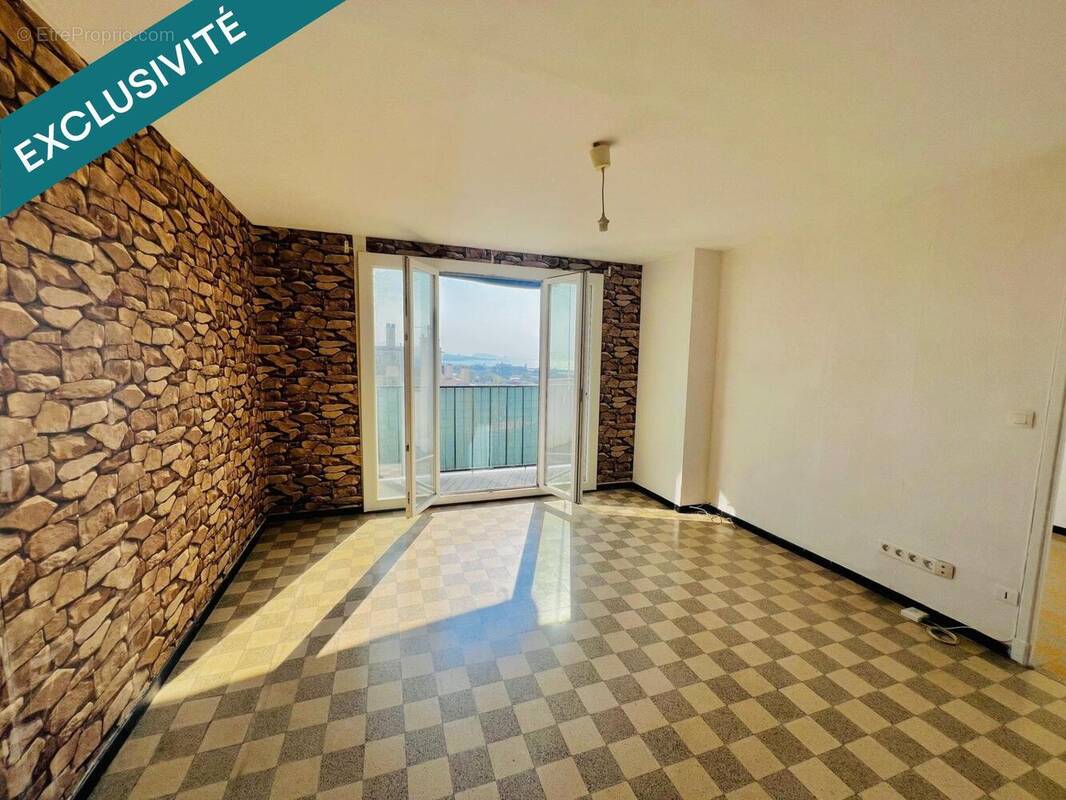 Photo 1 - Appartement à MARSEILLE-15E